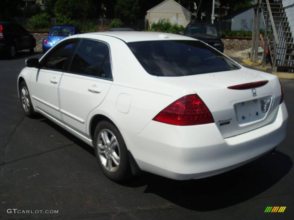 2007 Accord EX-L Sedan - Taffeta White / Ivory photo #8