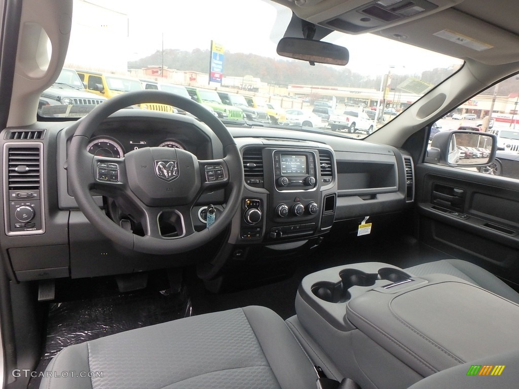 2019 1500 Classic Express Quad Cab 4x4 - Bright Silver Metallic / Black/Diesel Gray photo #12