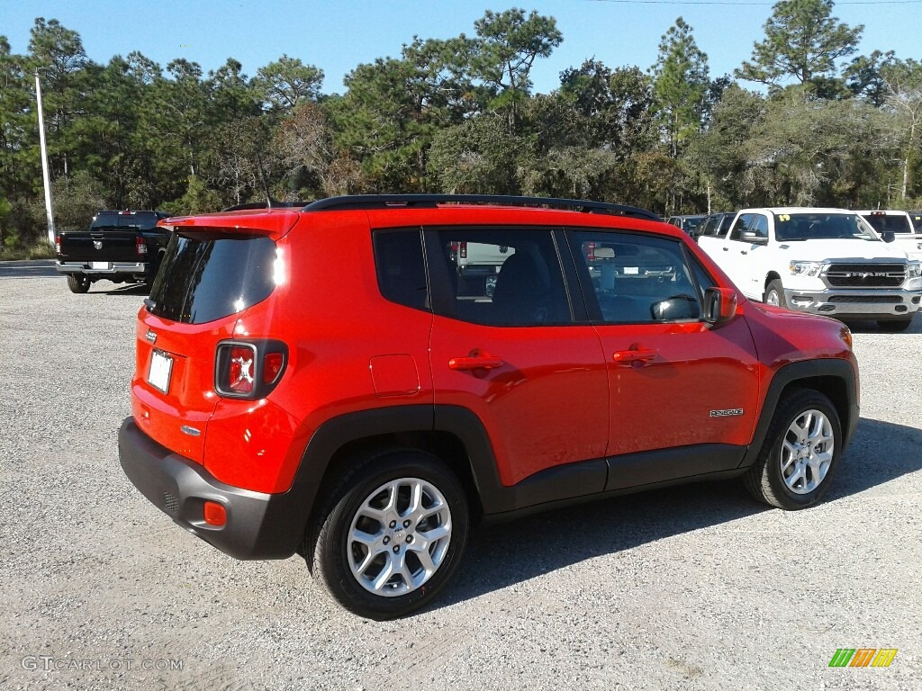 2018 Renegade Latitude - Colorado Red / Black photo #5