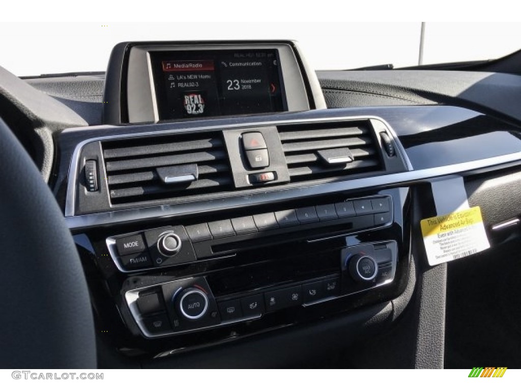 2018 3 Series 330e iPerformance Sedan - Glacier Silver Metallic / Black photo #6