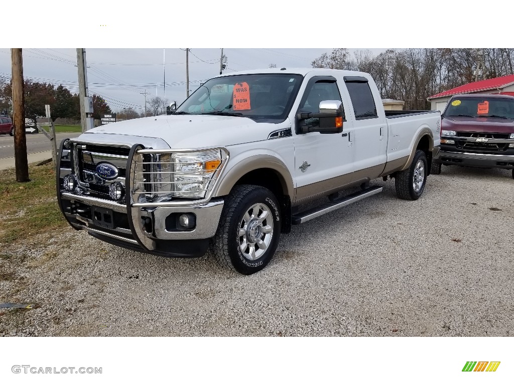 Oxford White Ford F350 Super Duty