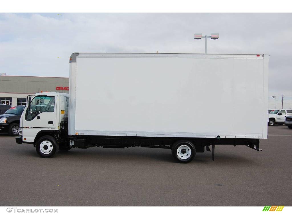 2006 W Series Truck W4500 Commercial Moving Truck - White / Gray photo #4