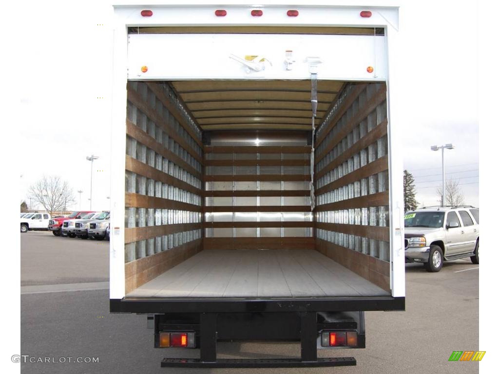 2006 W Series Truck W4500 Commercial Moving Truck - White / Gray photo #7