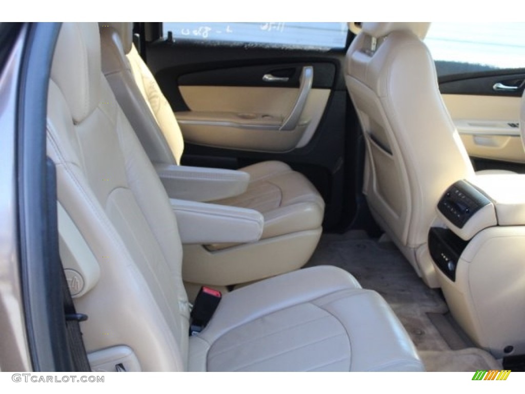 2010 Acadia SLT - Medium Brown Metallic / Cashmere photo #26