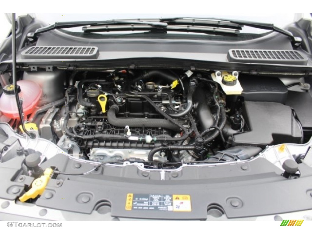 2019 Ford Escape SEL Engine Photos