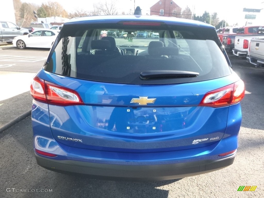 2019 Equinox LS AWD - Kinetic Blue Metallic / Medium Ash Gray photo #5