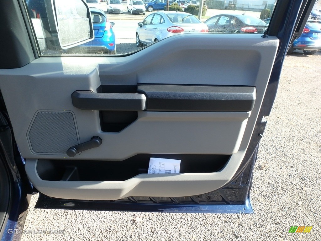 2019 Ford F150 XL Regular Cab 4x4 Earth Gray Door Panel Photo #130578168