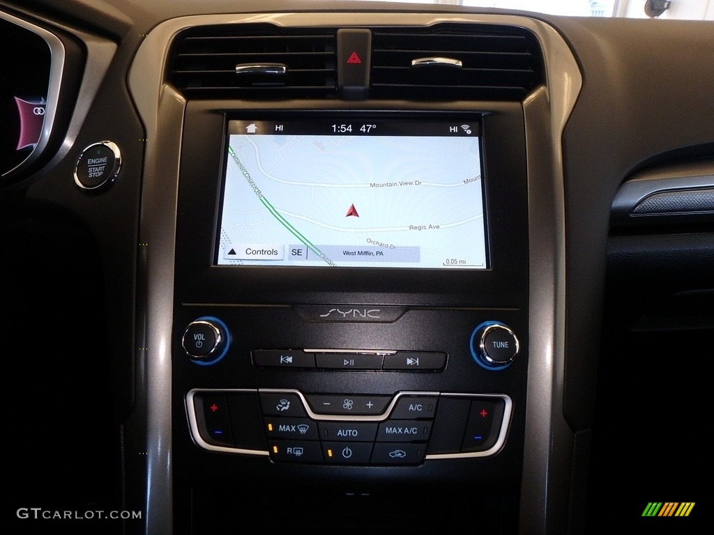 2019 Ford Fusion Hybrid SE Navigation Photo #130579164