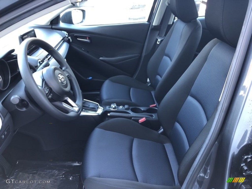 Blue Black Interior 2019 Toyota Yaris LE Photo #130581417