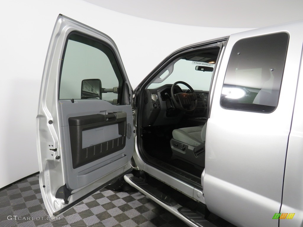 2012 F350 Super Duty XLT SuperCab 4x4 - Ingot Silver Metallic / Steel photo #16