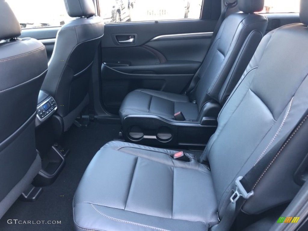 2019 Toyota Highlander Hybrid Limited AWD Rear Seat Photo #130583295