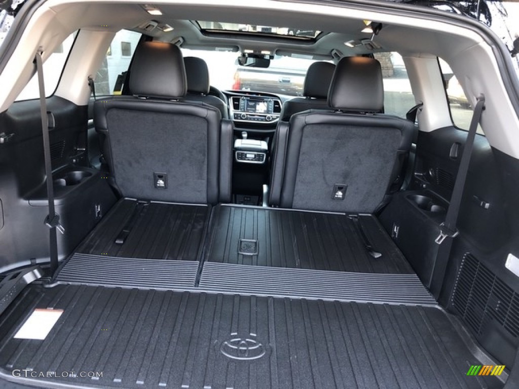 2019 Toyota Highlander Hybrid Limited AWD Trunk Photo #130583307