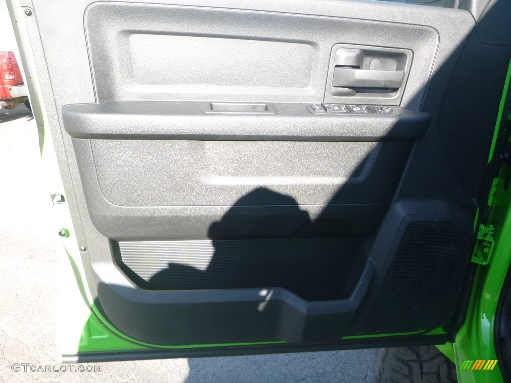 2018 2500 Tradesman Crew Cab 4x4 - Black Forest Green Pearl / Black/Diesel Gray photo #14