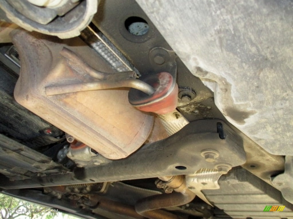 2009 Porsche Cayenne S Undercarriage Photo #130584930