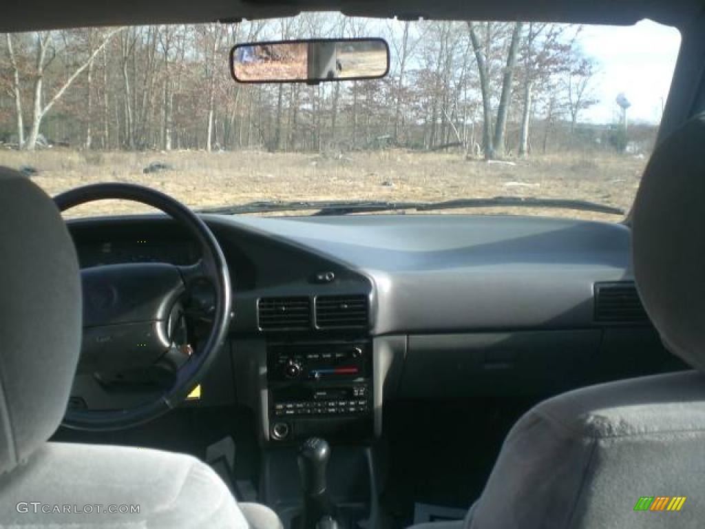 1994 Tracer Sedan - Black / Grey photo #5