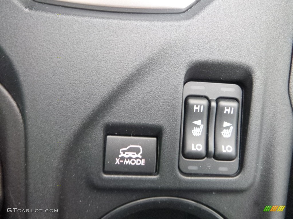 2019 Crosstrek 2.0i Premium - Ice Silver Metallic / Black photo #16