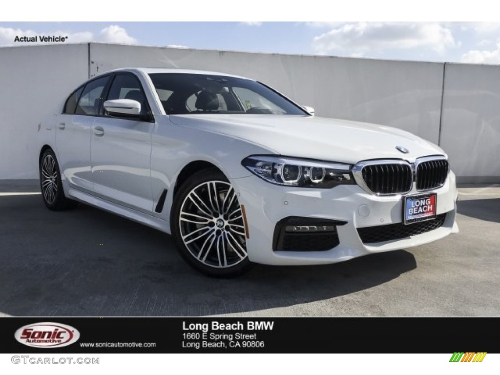 2019 5 Series 530i Sedan - Alpine White / Black photo #1