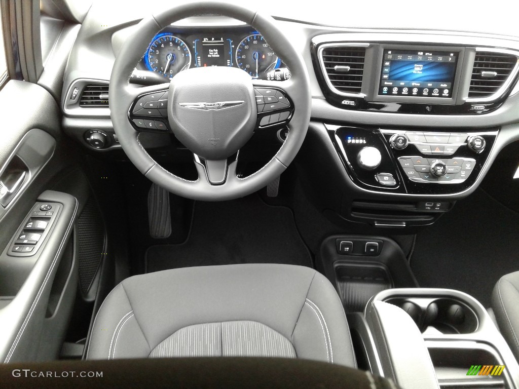 2019 Pacifica Touring Plus - Jazz Blue Pearl / Black/Alloy photo #34