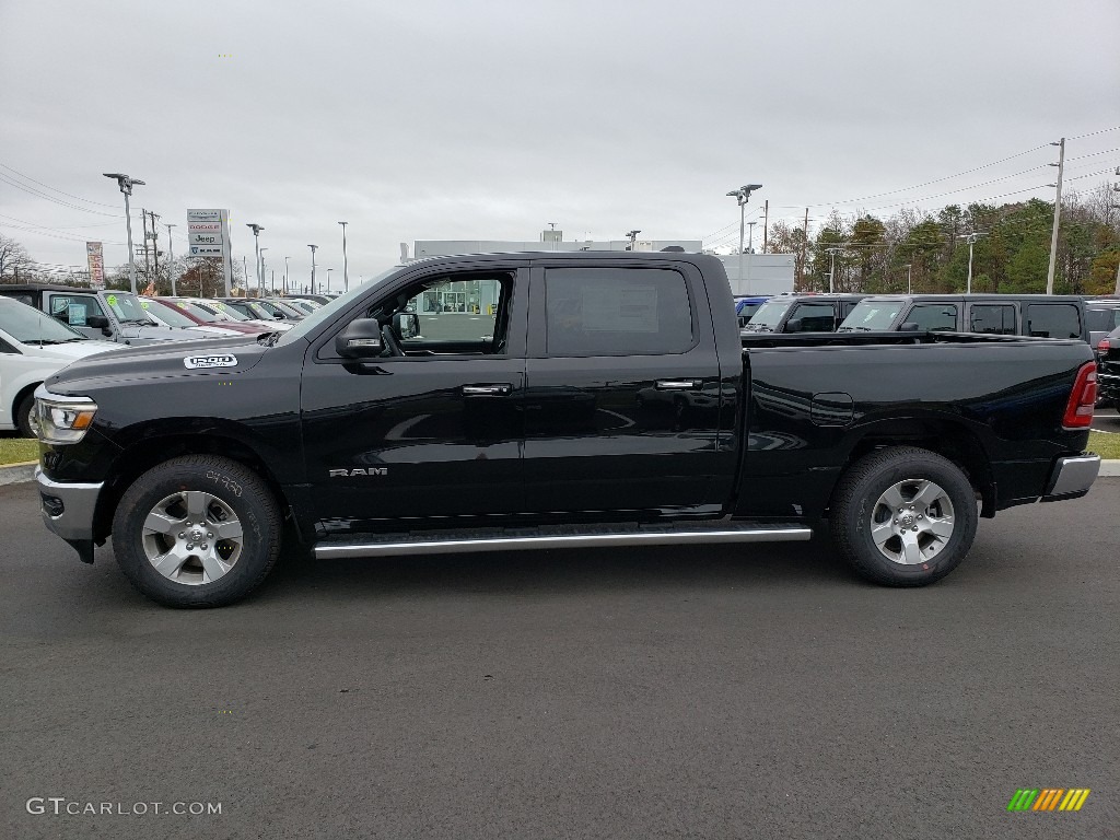 2019 1500 Big Horn Crew Cab 4x4 - Diamond Black Crystal Pearl / Black photo #3