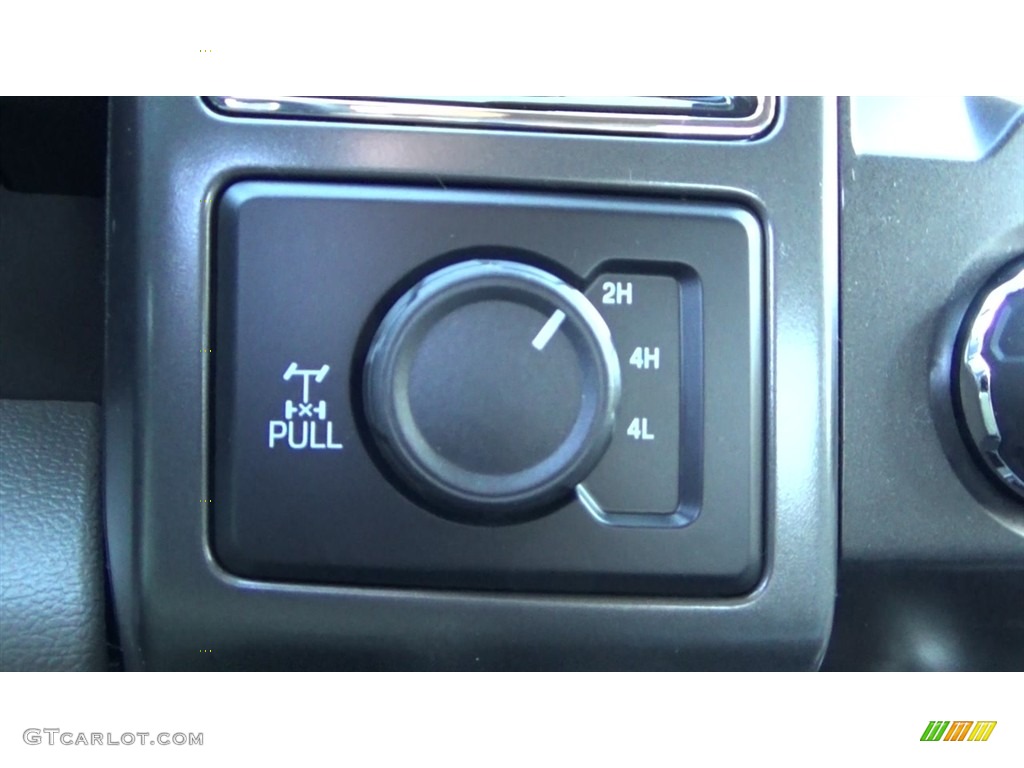 2019 Ford F350 Super Duty XLT SuperCab 4x4 Controls Photo #130589034