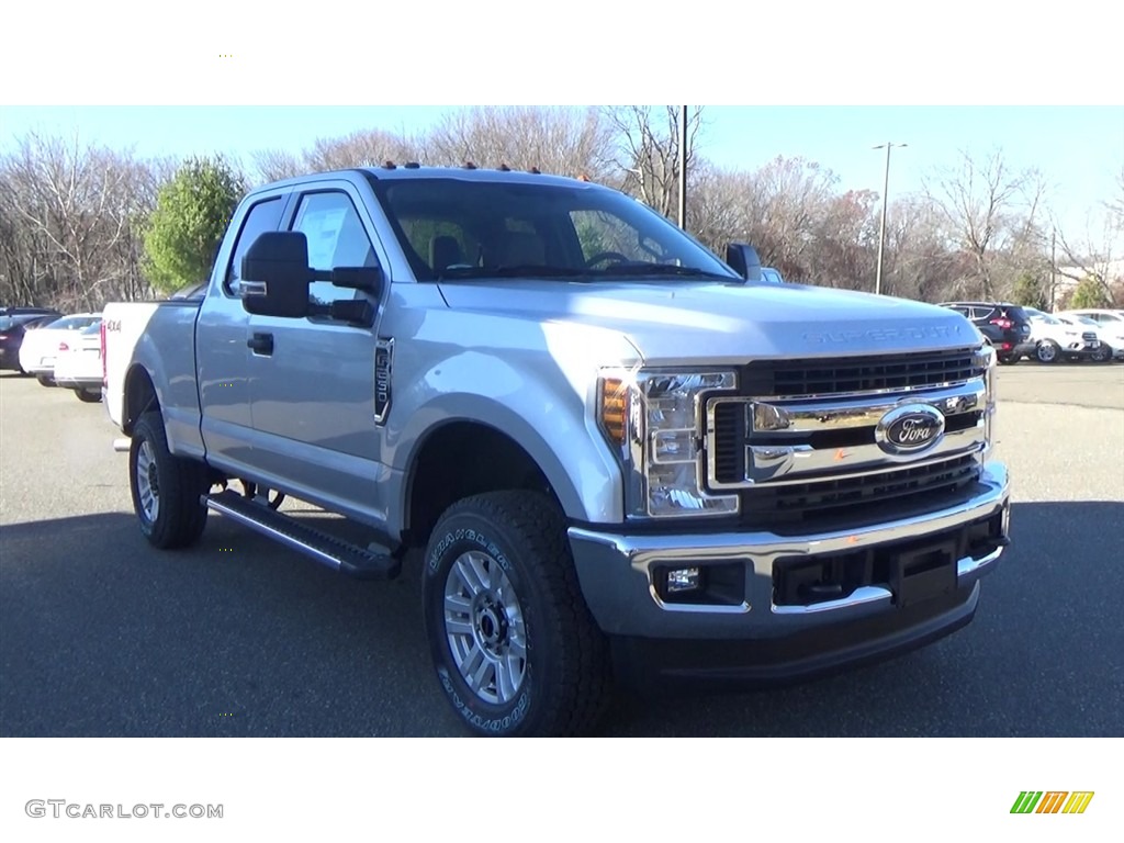 2019 F250 Super Duty XLT SuperCab 4x4 - Ingot Silver / Earth Gray photo #1