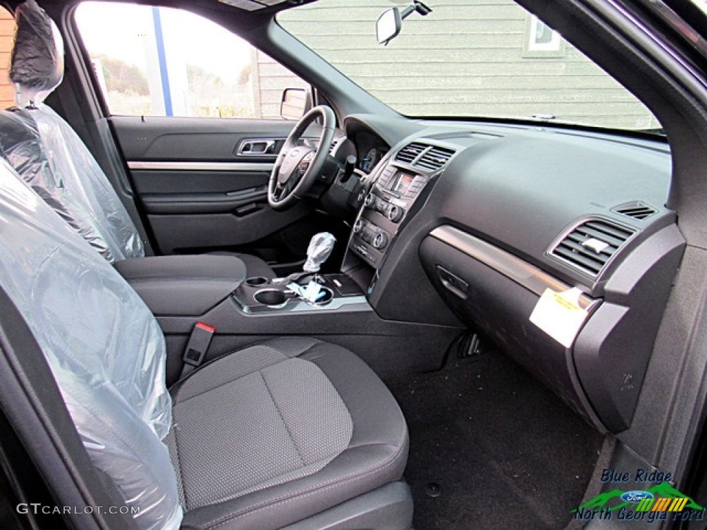 2019 Explorer XLT - Agate Black / Medium Black photo #8