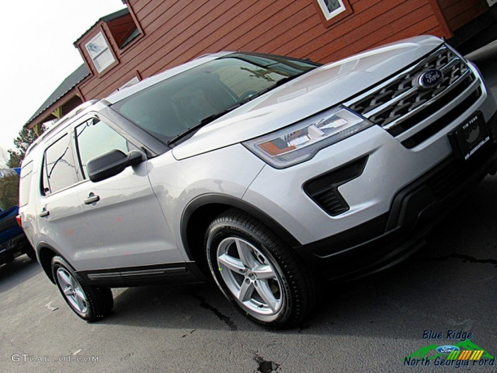 2019 Explorer 4WD - Ingot Silver / Medium Stone photo #30