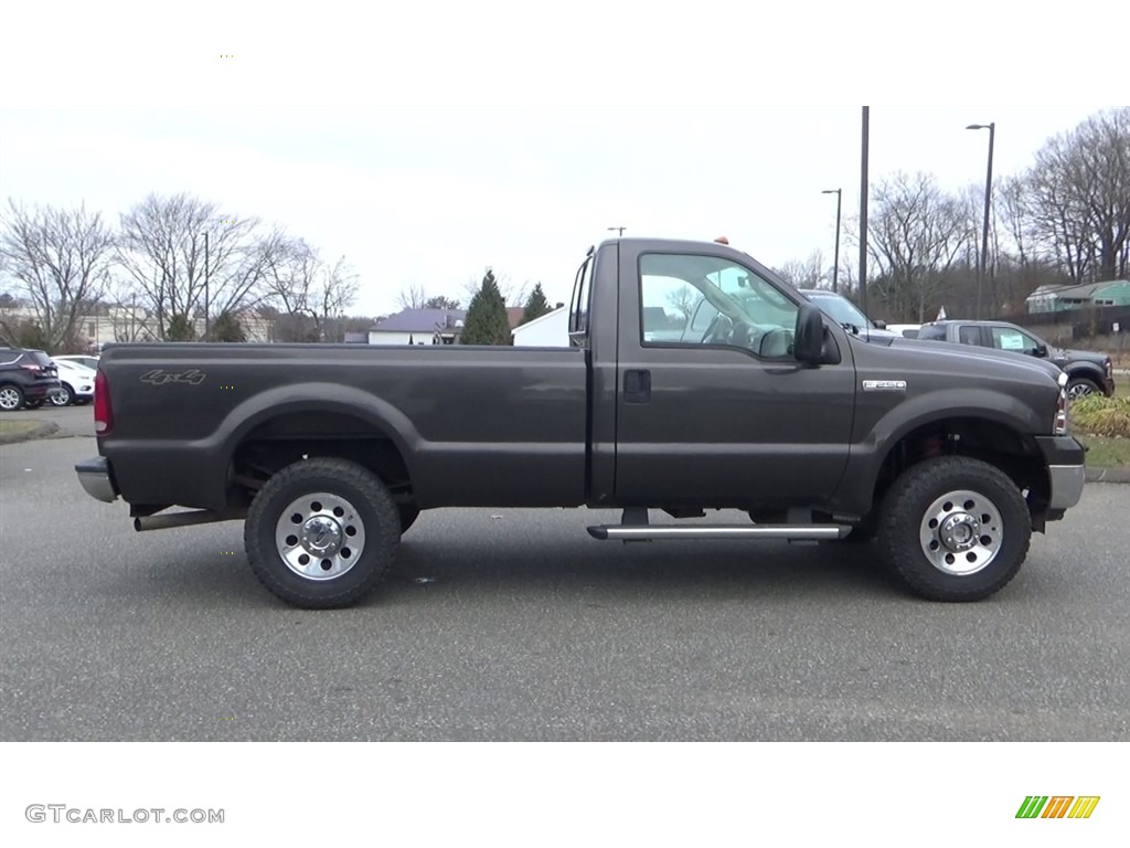 2006 F250 Super Duty XLT Regular Cab 4x4 - Dark Shadow Gray Metallic / Tan photo #8