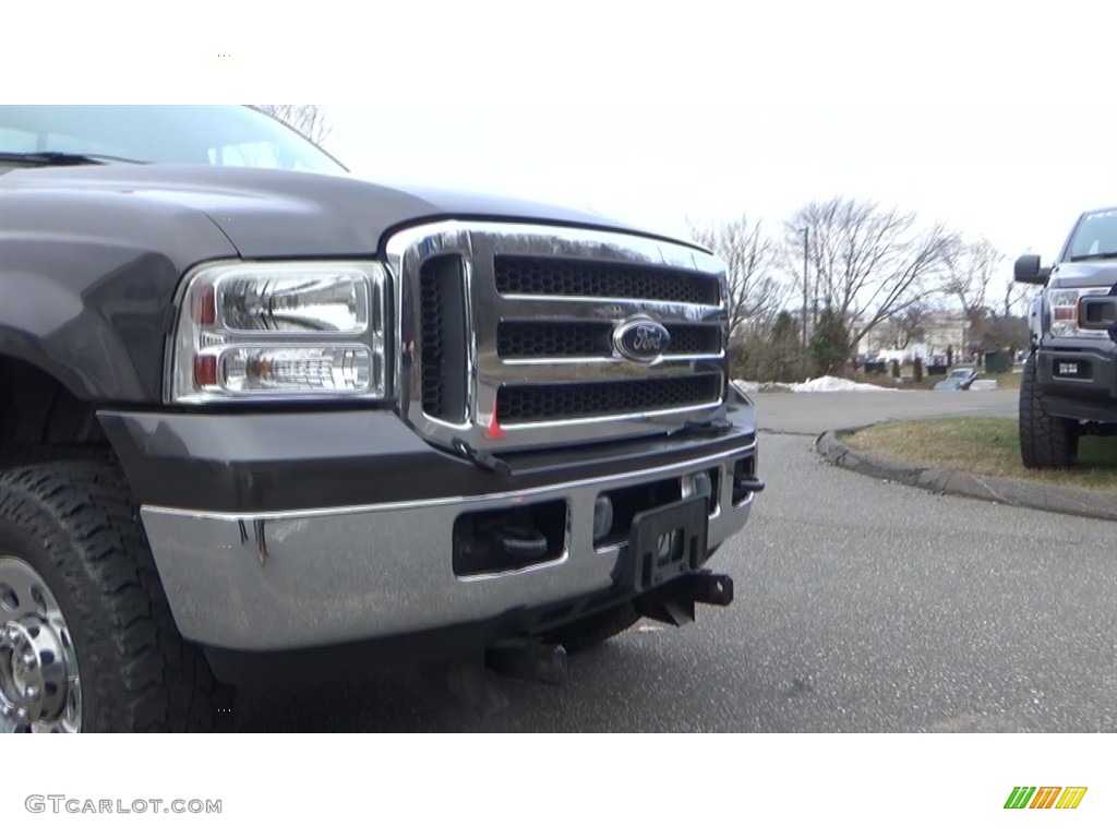 2006 F250 Super Duty XLT Regular Cab 4x4 - Dark Shadow Gray Metallic / Tan photo #25