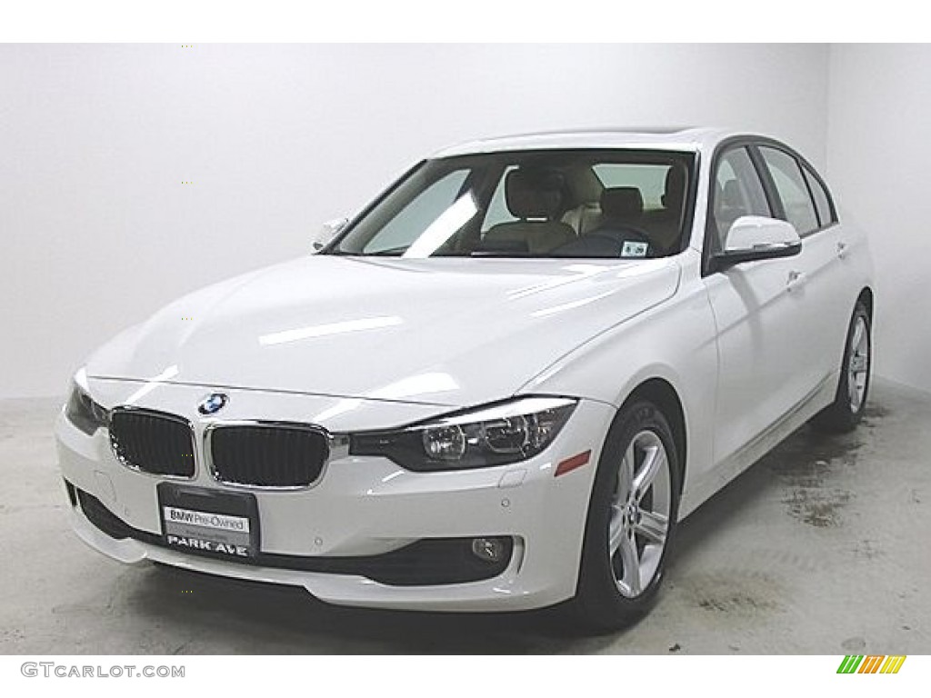 2015 3 Series 328i xDrive Sedan - Alpine White / Venetian Beige photo #1