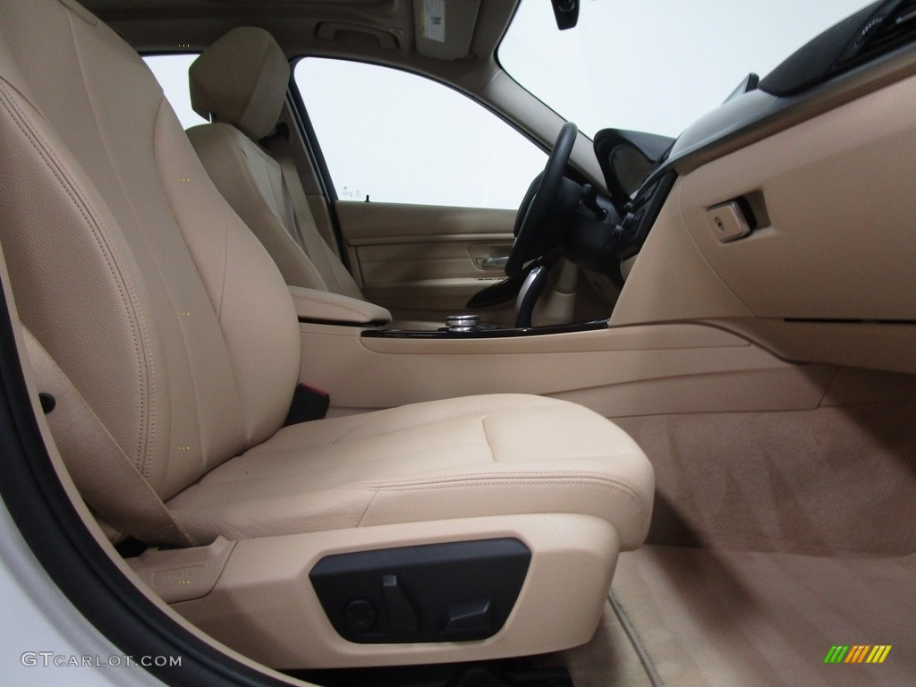 2015 3 Series 328i xDrive Sedan - Alpine White / Venetian Beige photo #15