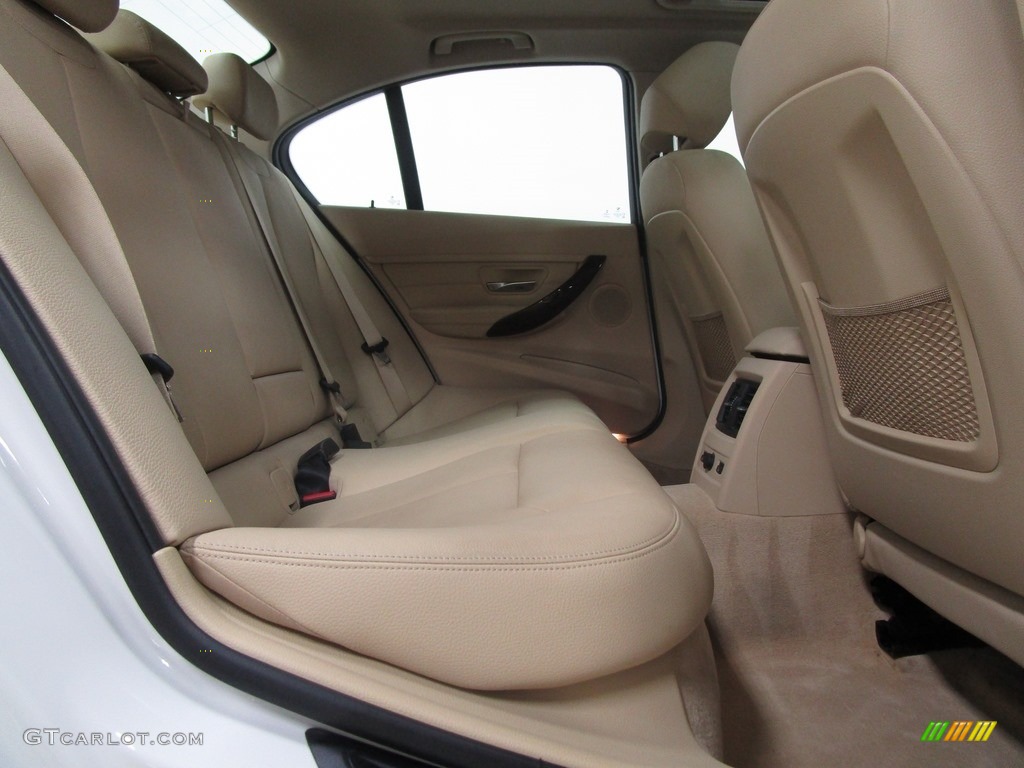 2015 3 Series 328i xDrive Sedan - Alpine White / Venetian Beige photo #18