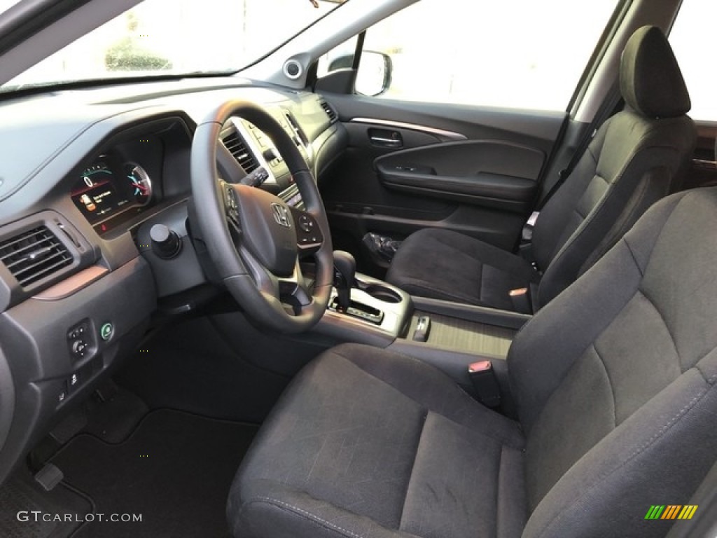 Black Interior 2019 Honda Pilot LX AWD Photo #130600827