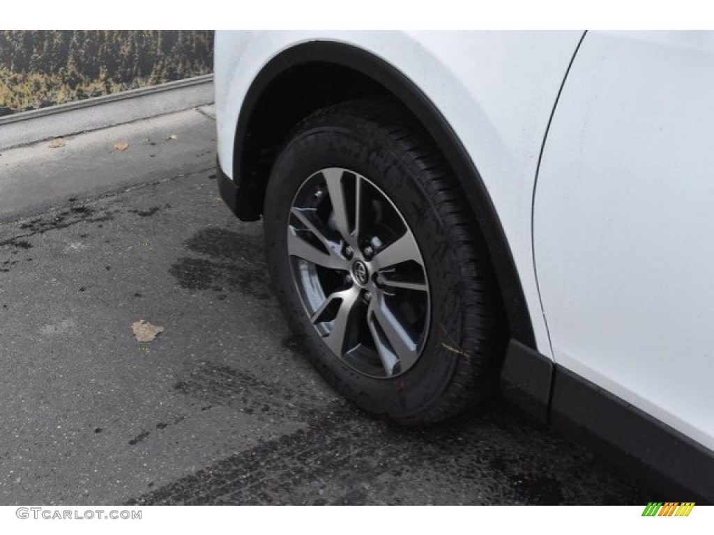 2018 RAV4 XLE AWD - Super White / Nutmeg photo #33