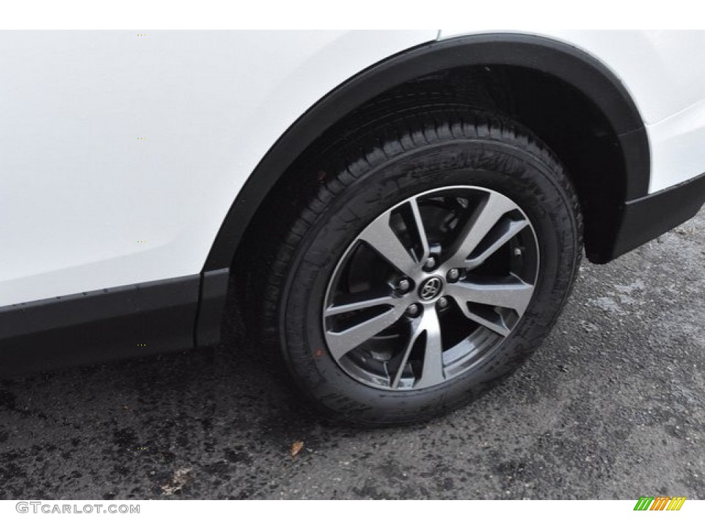 2018 RAV4 XLE AWD - Super White / Nutmeg photo #34