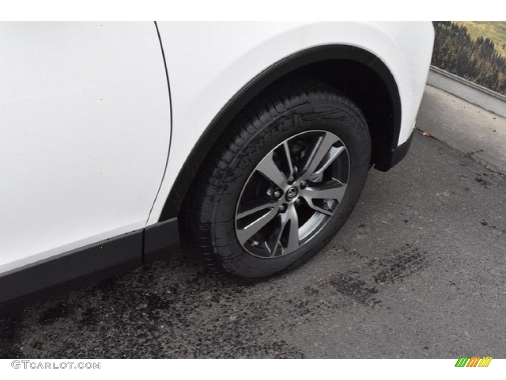 2018 RAV4 XLE AWD - Super White / Nutmeg photo #36