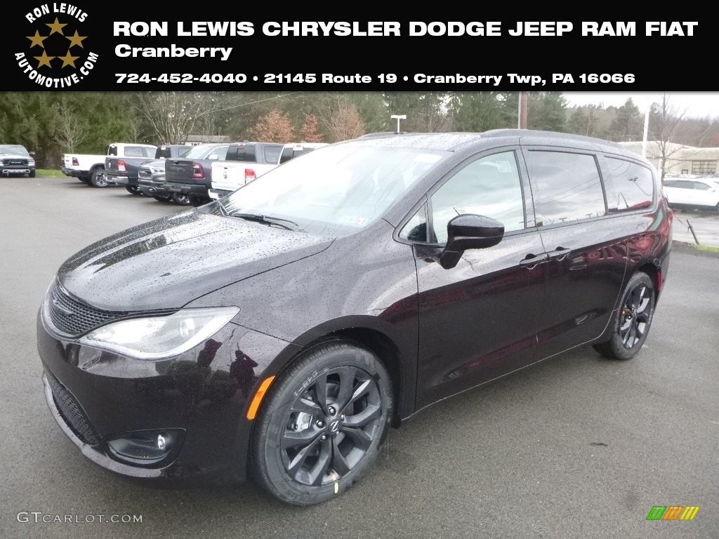 2019 Pacifica Touring Plus - Dark Cordovan Pearl / Black/Alloy photo #1