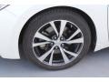 Pearl White - Maxima Platinum Photo No. 4