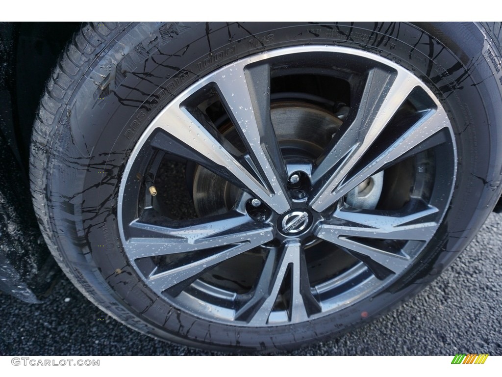 2018 Nissan Rogue SL Wheel Photo #130620630