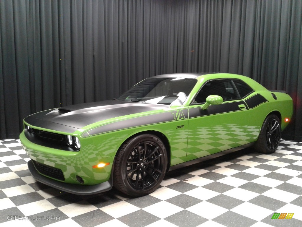 2017 Challenger T/A 392 - Green Go / Black photo #2