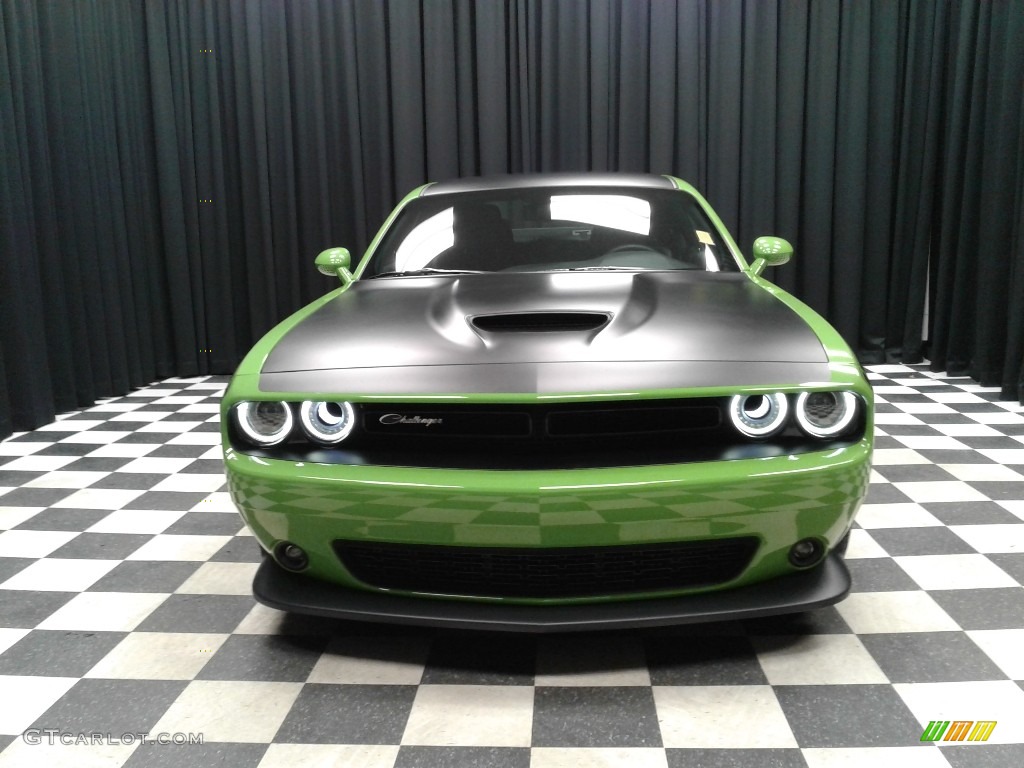2017 Challenger T/A 392 - Green Go / Black photo #3