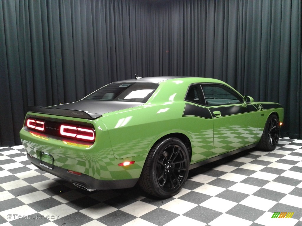 2017 Challenger T/A 392 - Green Go / Black photo #6