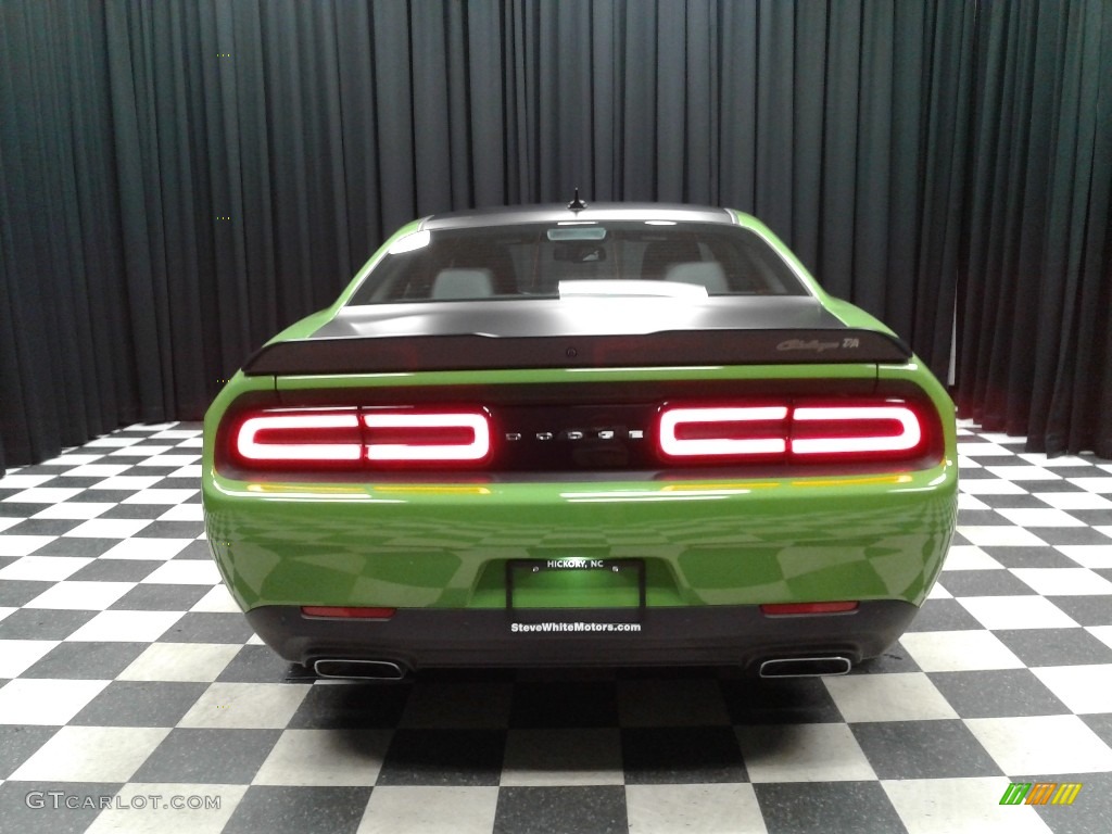 2017 Challenger T/A 392 - Green Go / Black photo #7