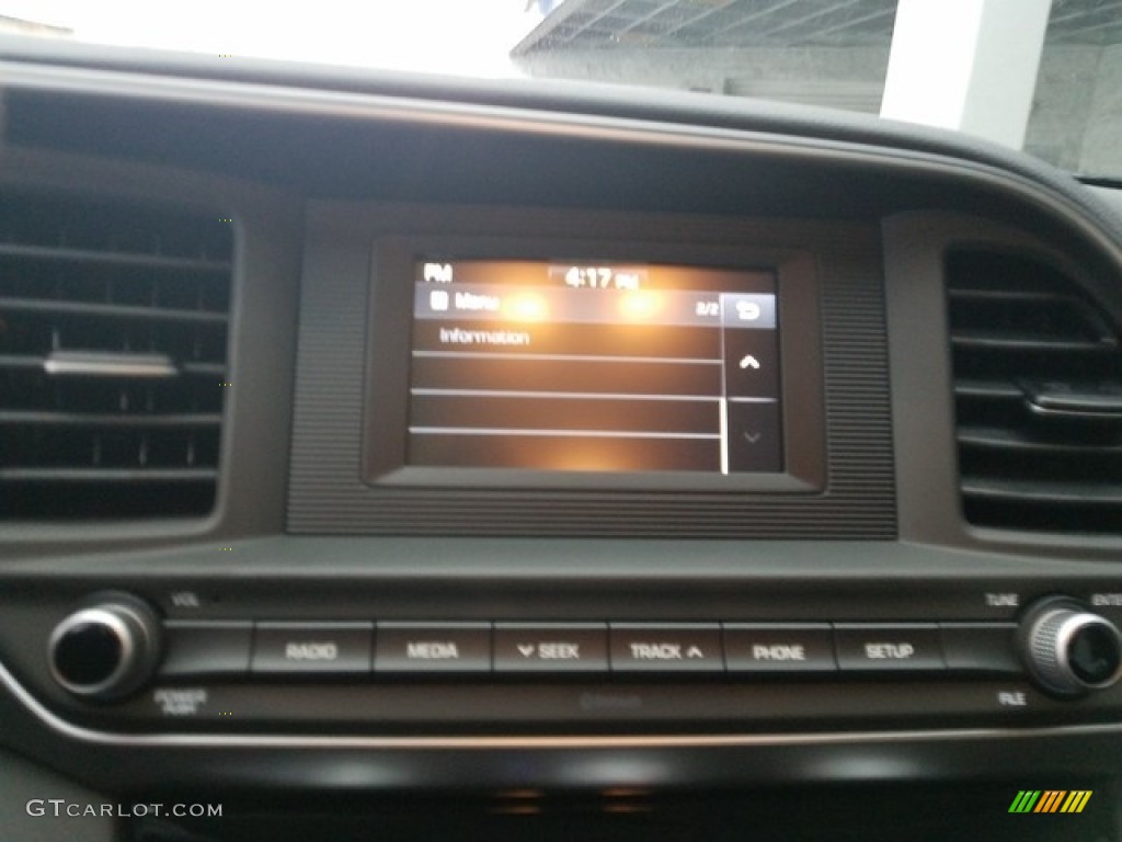 2019 Elantra SE - Quartz White Pearl / Black photo #15