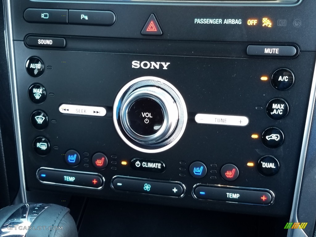 2019 Ford Explorer Limited Controls Photo #130628973