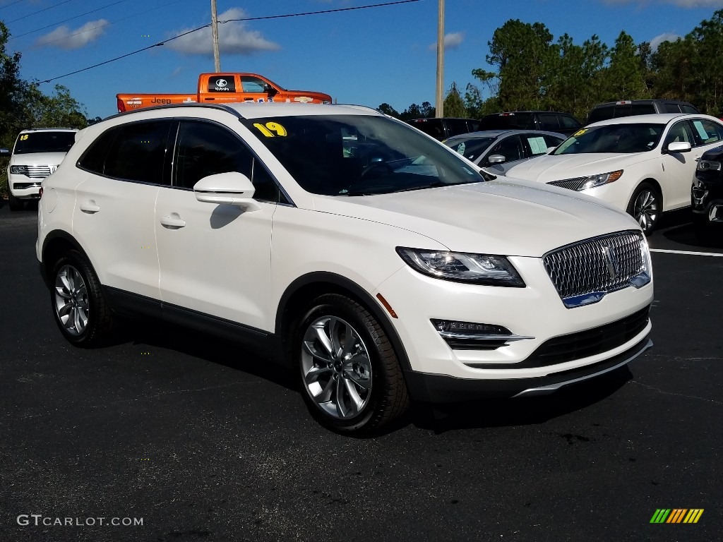 White Platinum 2019 Lincoln MKC Select Exterior Photo #130630029
