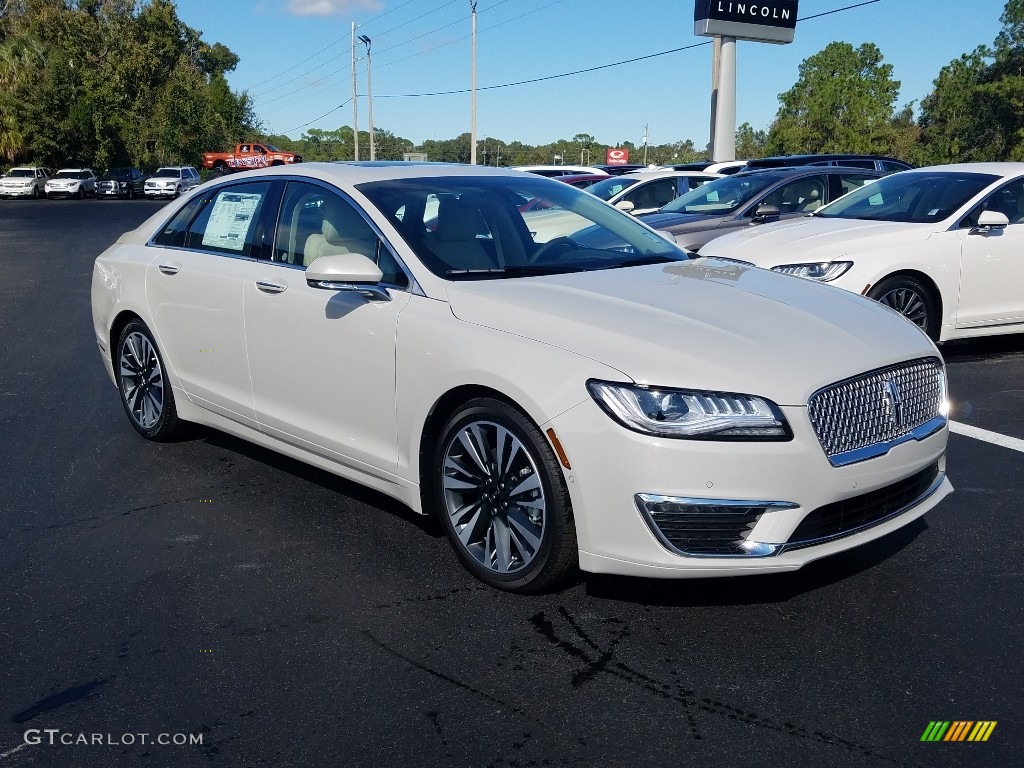 Ceramic Pearl 2019 Lincoln MKZ Reserve II Exterior Photo #130630666