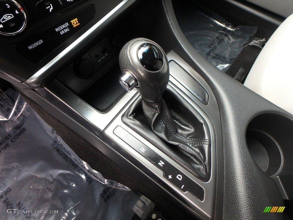 2012 Optima LX - Bright Silver / Gray photo #17