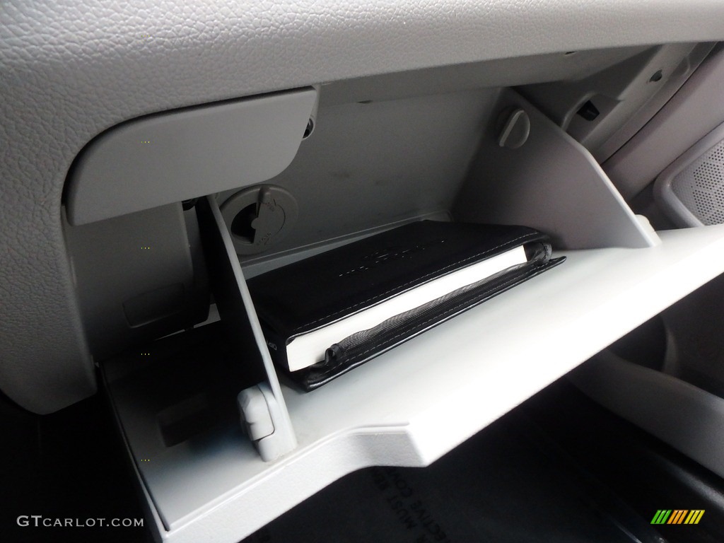 2012 Optima LX - Bright Silver / Gray photo #19