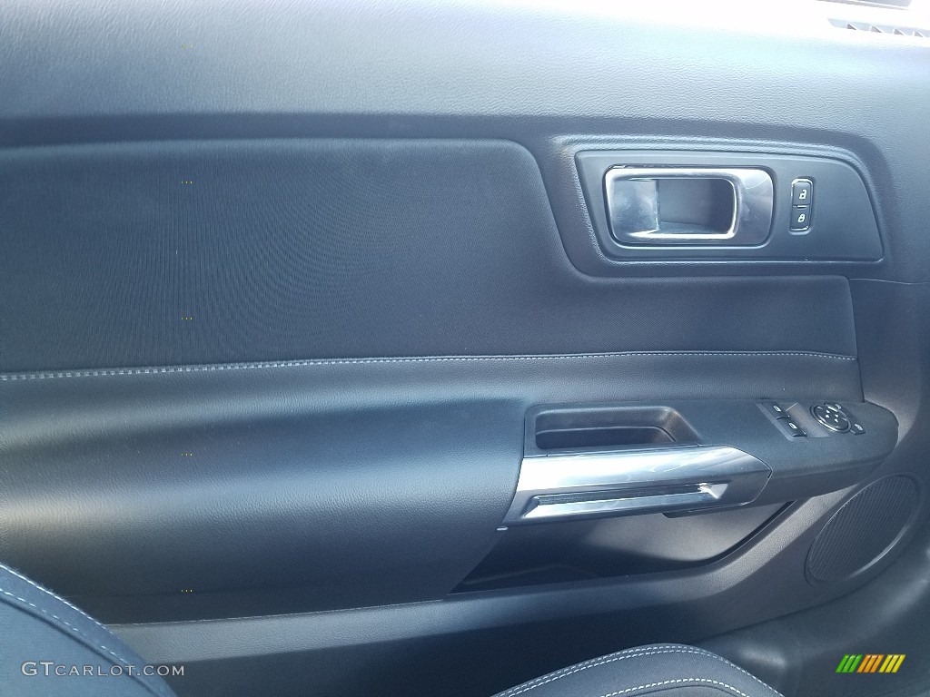 2019 Mustang GT Fastback - Shadow Black / Ebony photo #17